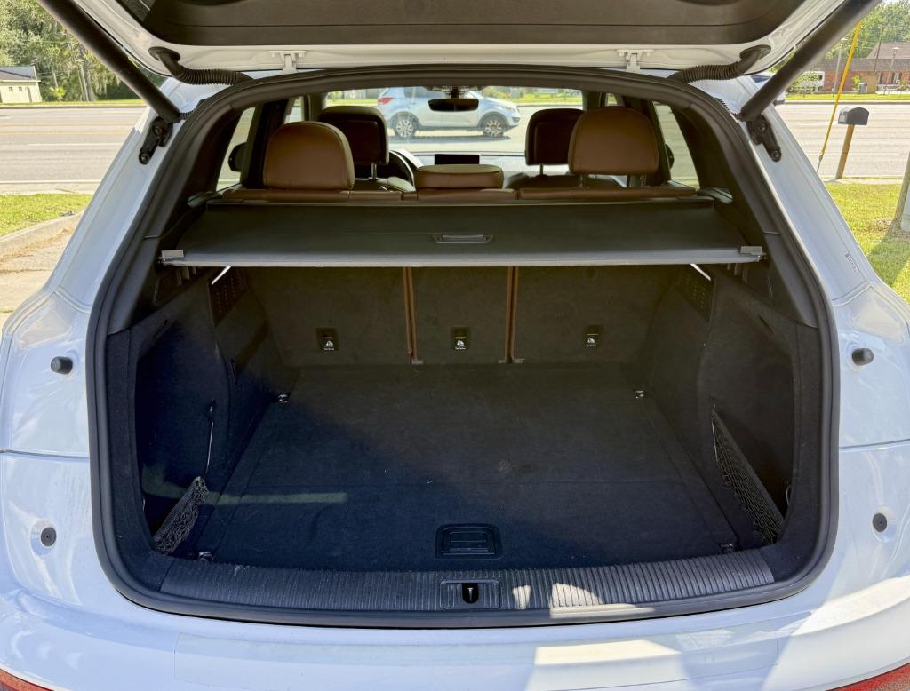 2019 Audi Q5 - $18,000