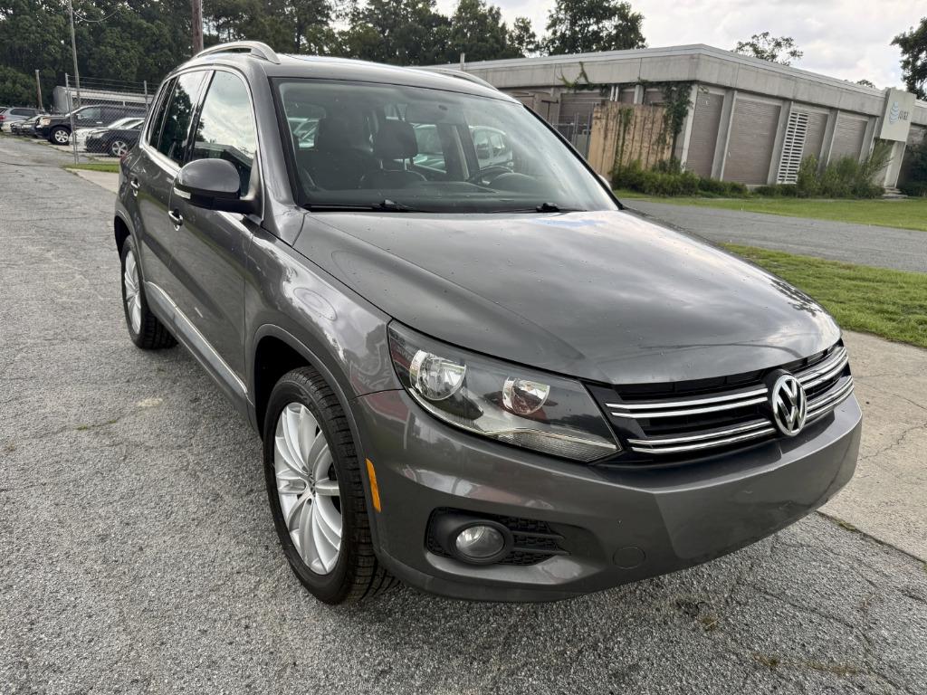 2014 Volkswagen Tiguan - $9,000