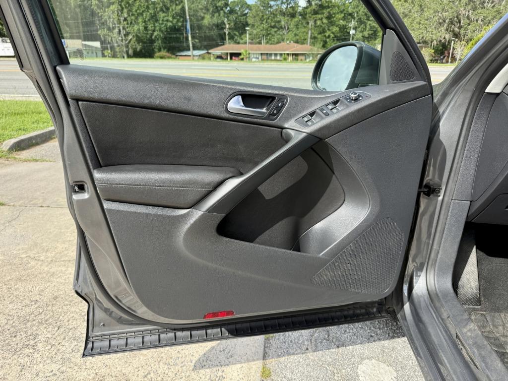2014 Volkswagen Tiguan - $9,000
