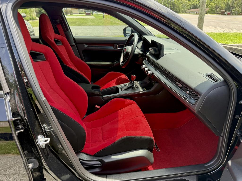 2023 Honda Civic - $46,000