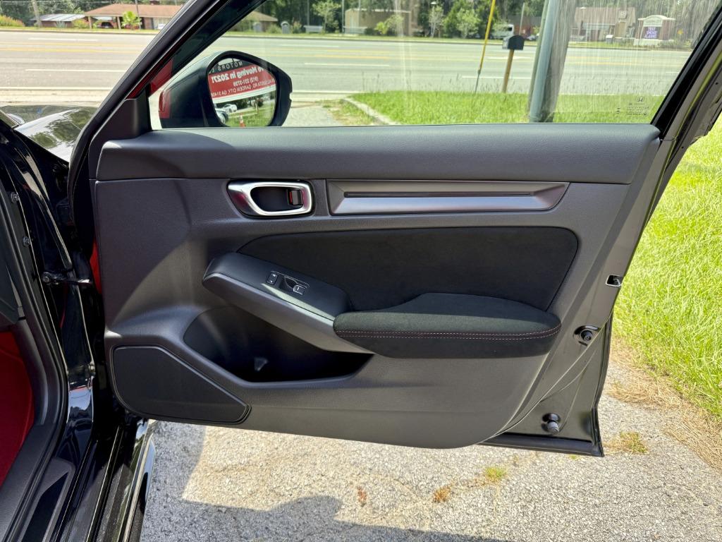 2023 Honda Civic - $46,000
