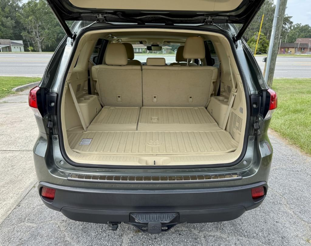 2019 Toyota Highlander - $26,000