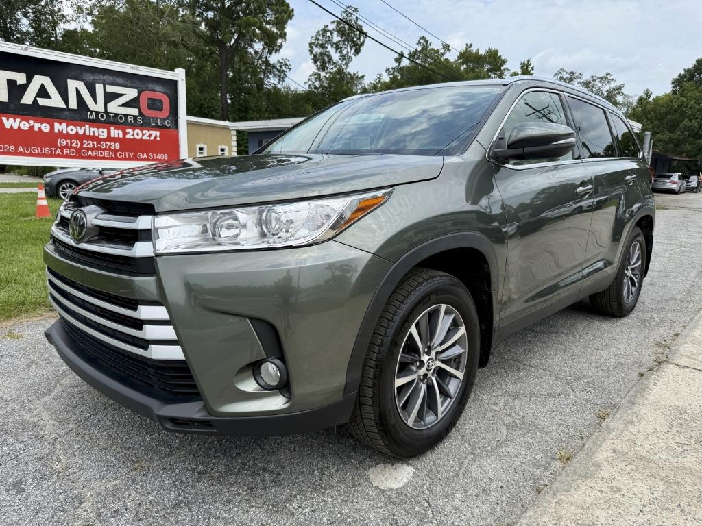 2019 Toyota Highlander - $26,000