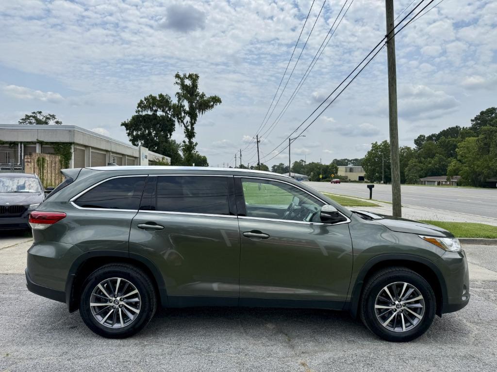 2019 Toyota Highlander - $26,000