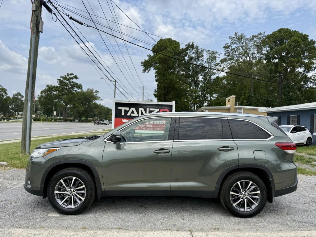 2019 Toyota Highlander - $26,000