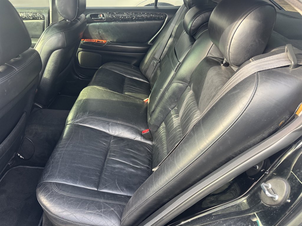 2000 Lexus GS