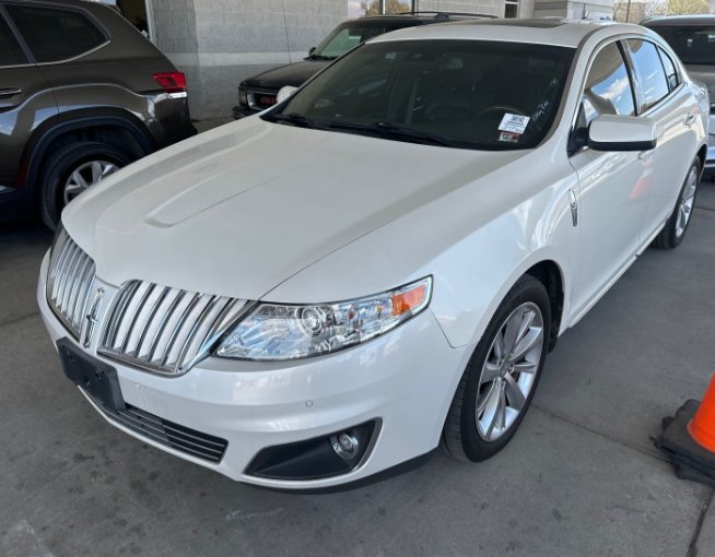 2009 Lincoln MKS photo
