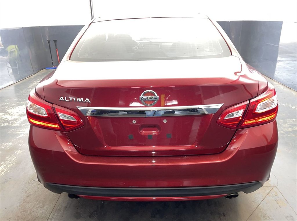 2016 Nissan Altima - $8,595