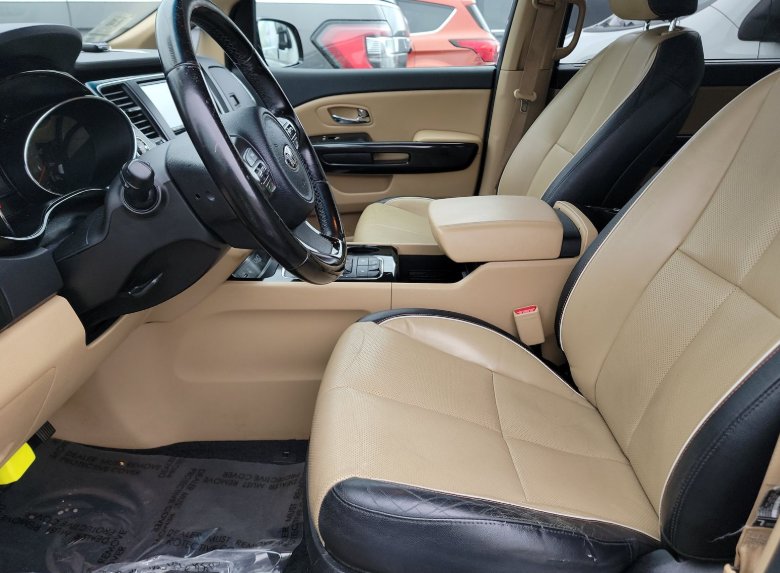 2016 Kia Sedona - $8,995