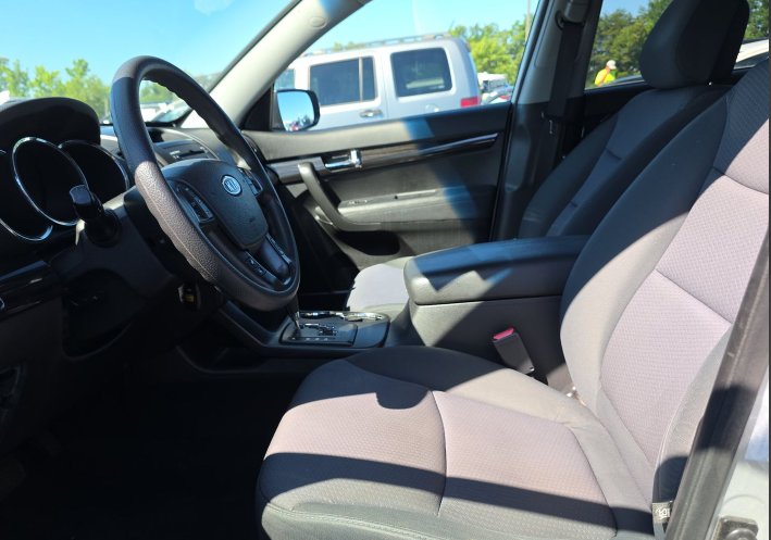 2013 Kia Sorento - $7,065