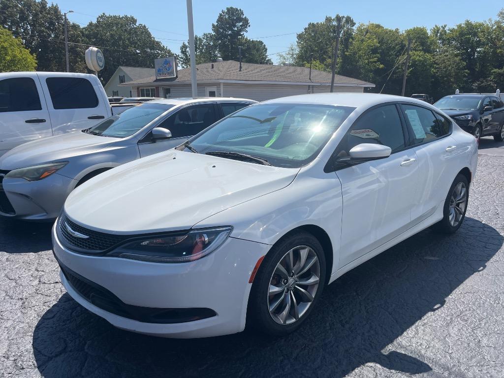 2016 Chrysler 200