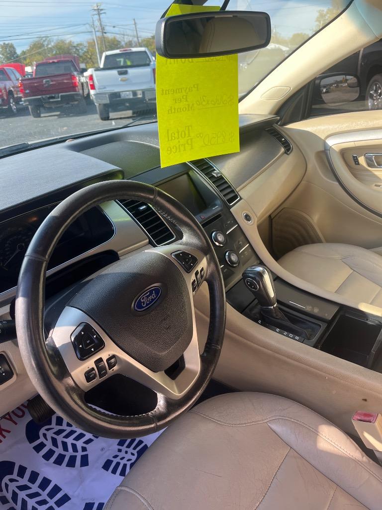 2013 Ford Taurus