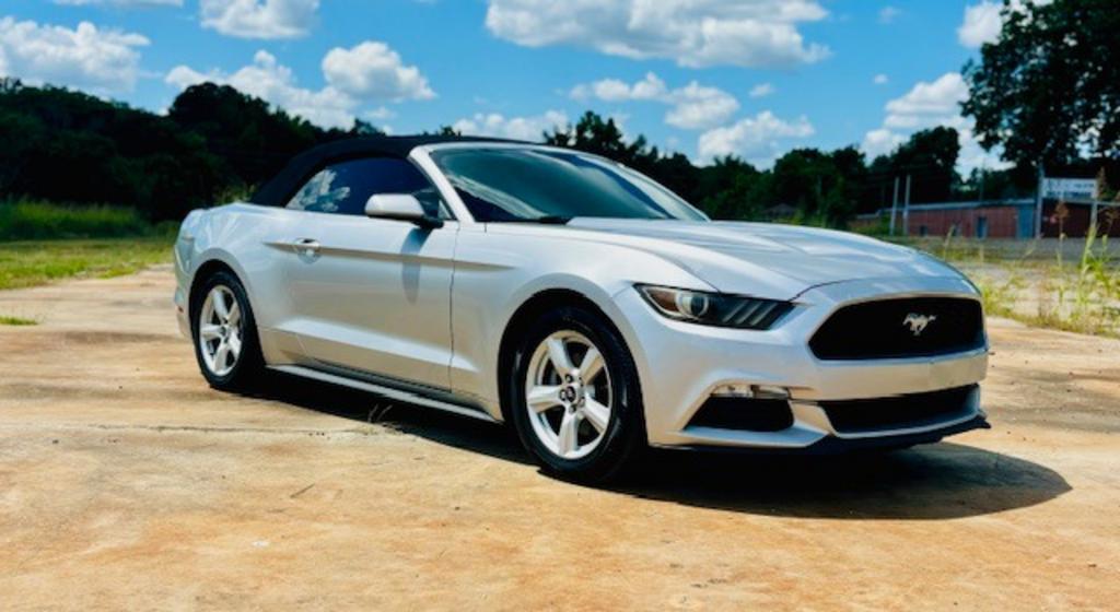 2016 Ford Mustang photo