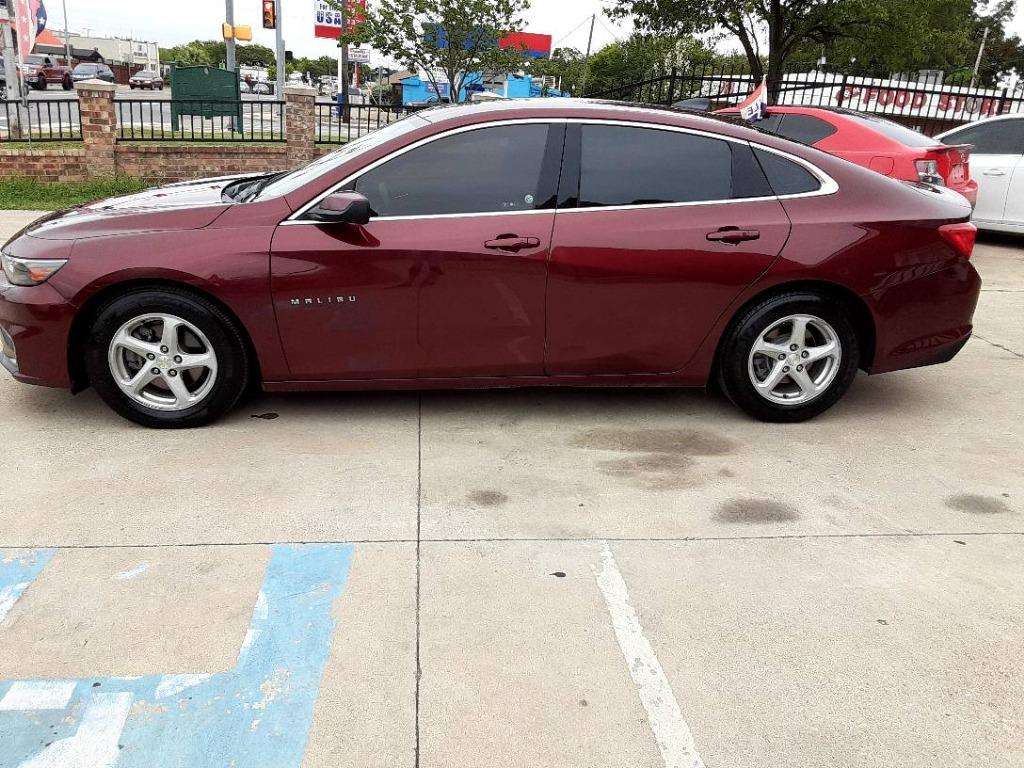 2016 Chevrolet Malibu LS photo