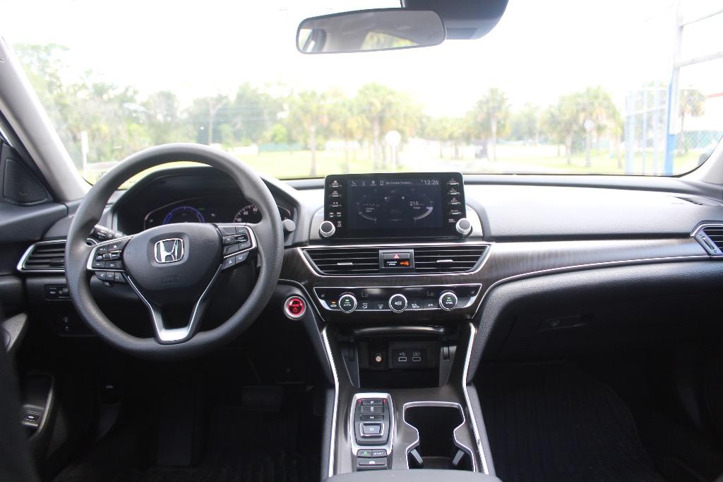 2021 Honda Accord Hybrid EX photo