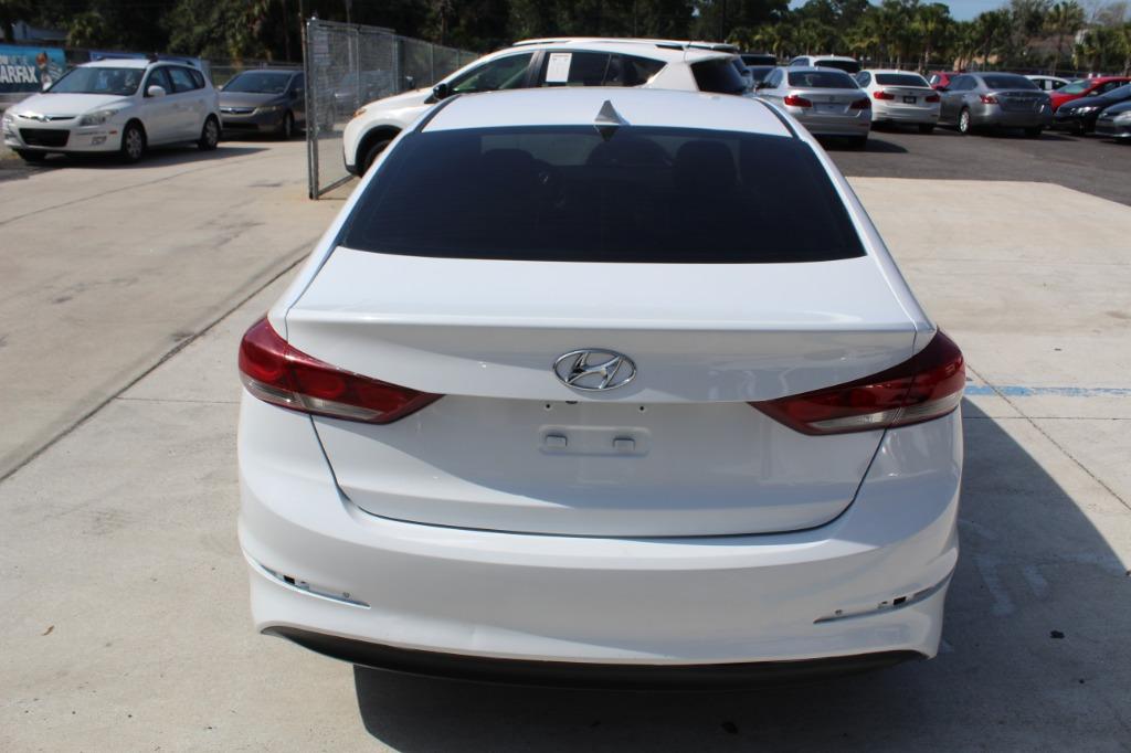 2018 Hyundai Elantra Limited photo