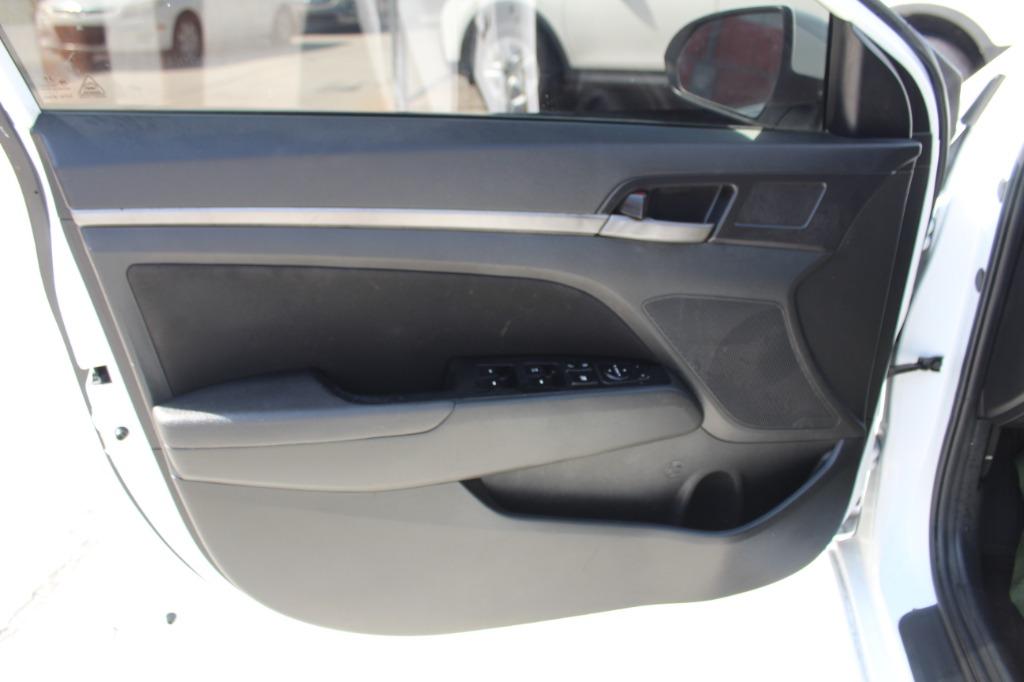 2018 Hyundai Elantra Limited photo