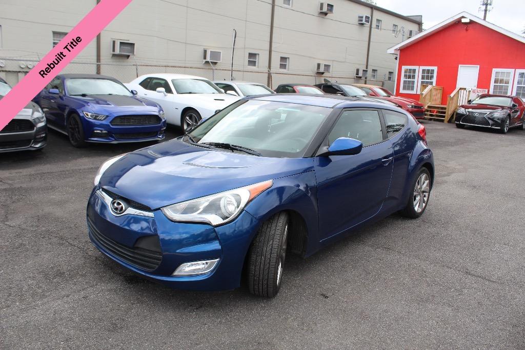 2017 Hyundai Veloster photo