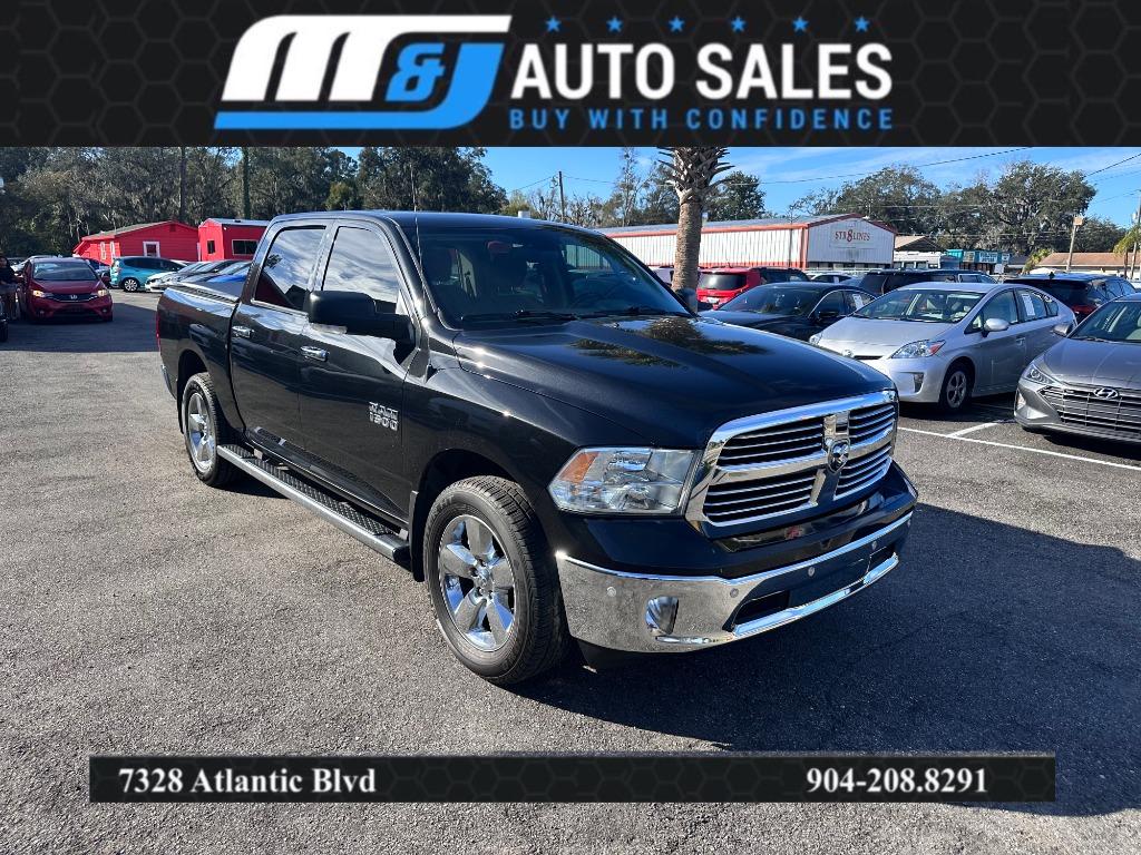 2016 RAM 1500 SLT photo