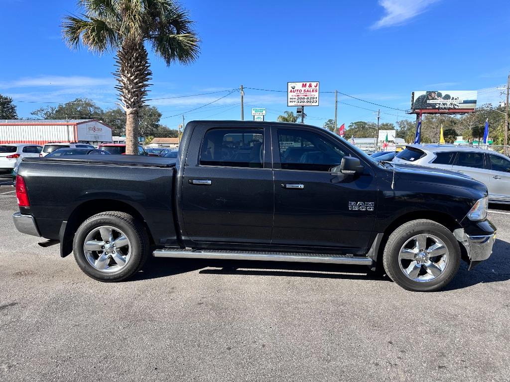 2016 RAM 1500 SLT photo