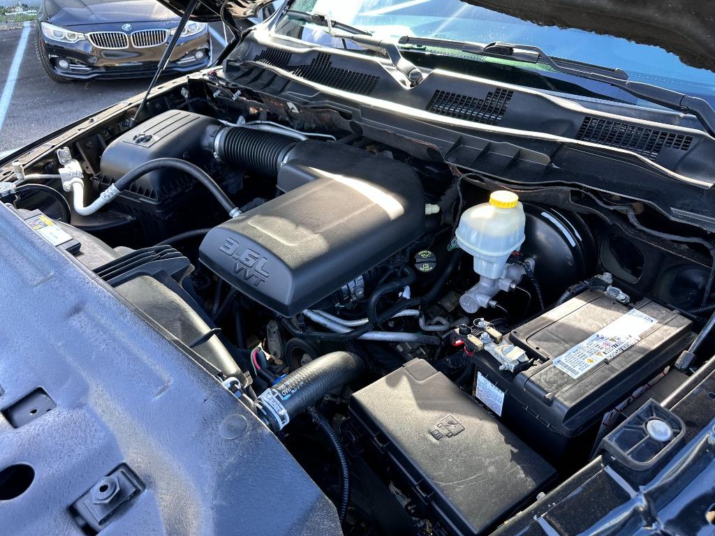 2016 RAM 1500 SLT photo