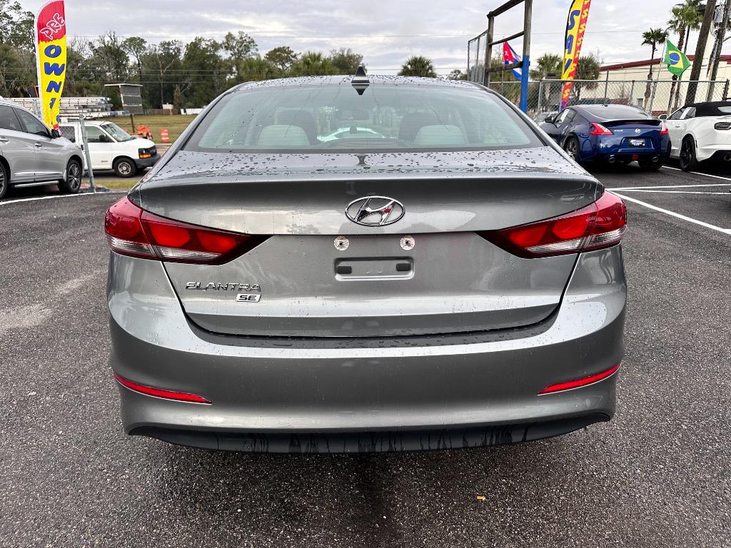 2017 Hyundai Elantra SE photo