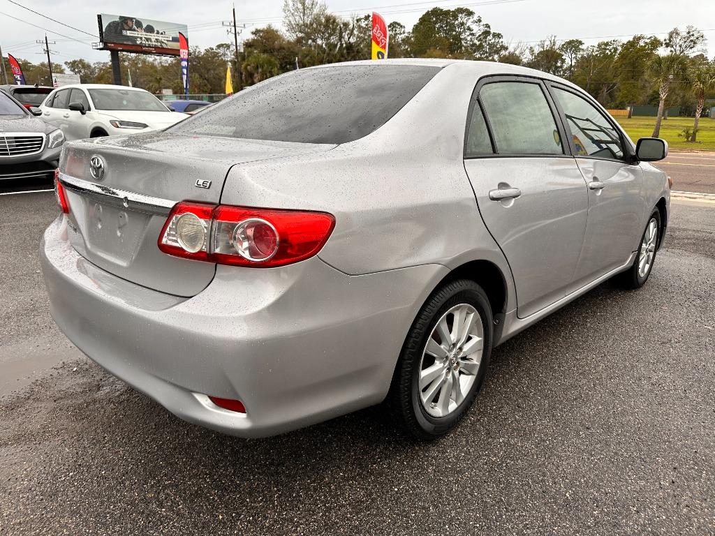 2011 Toyota Corolla photo