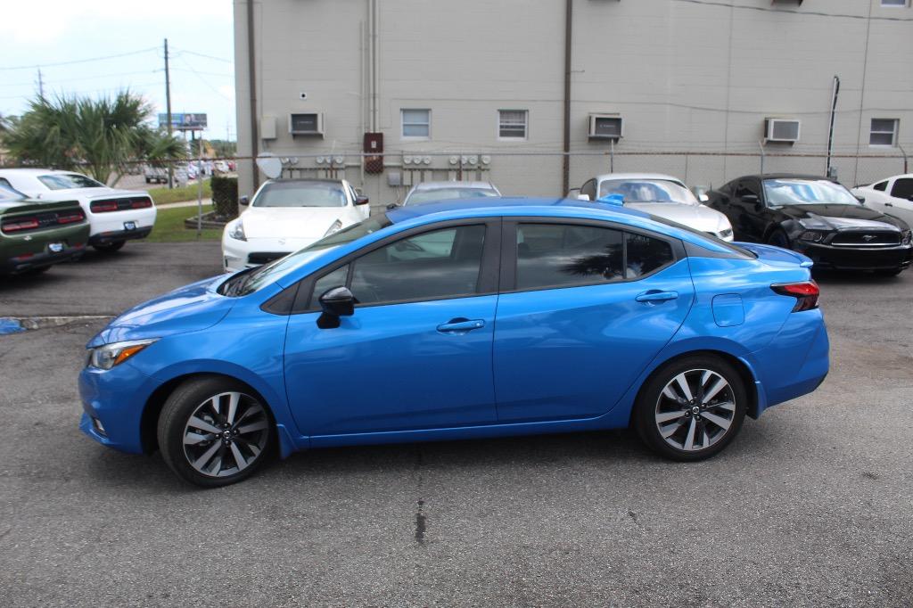 2020 Nissan Versa SR photo