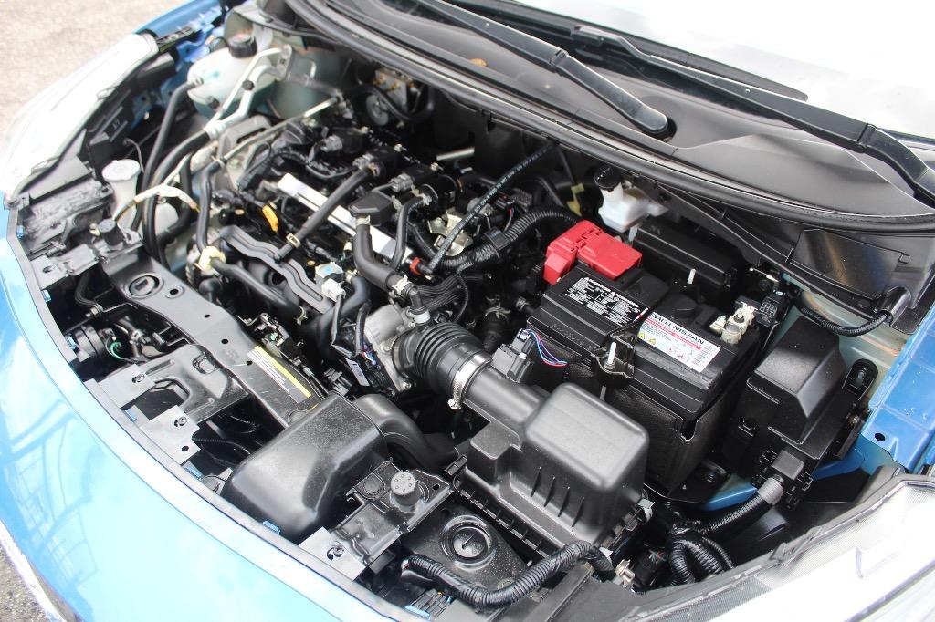 2020 Nissan Versa SR photo