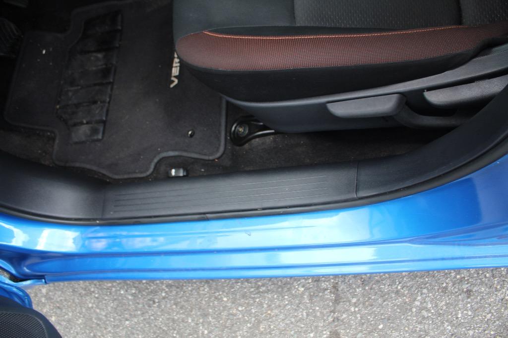 2020 Nissan Versa SR photo