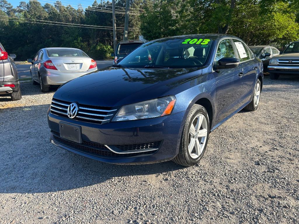 2013 Volkswagen Passat - $9,295
