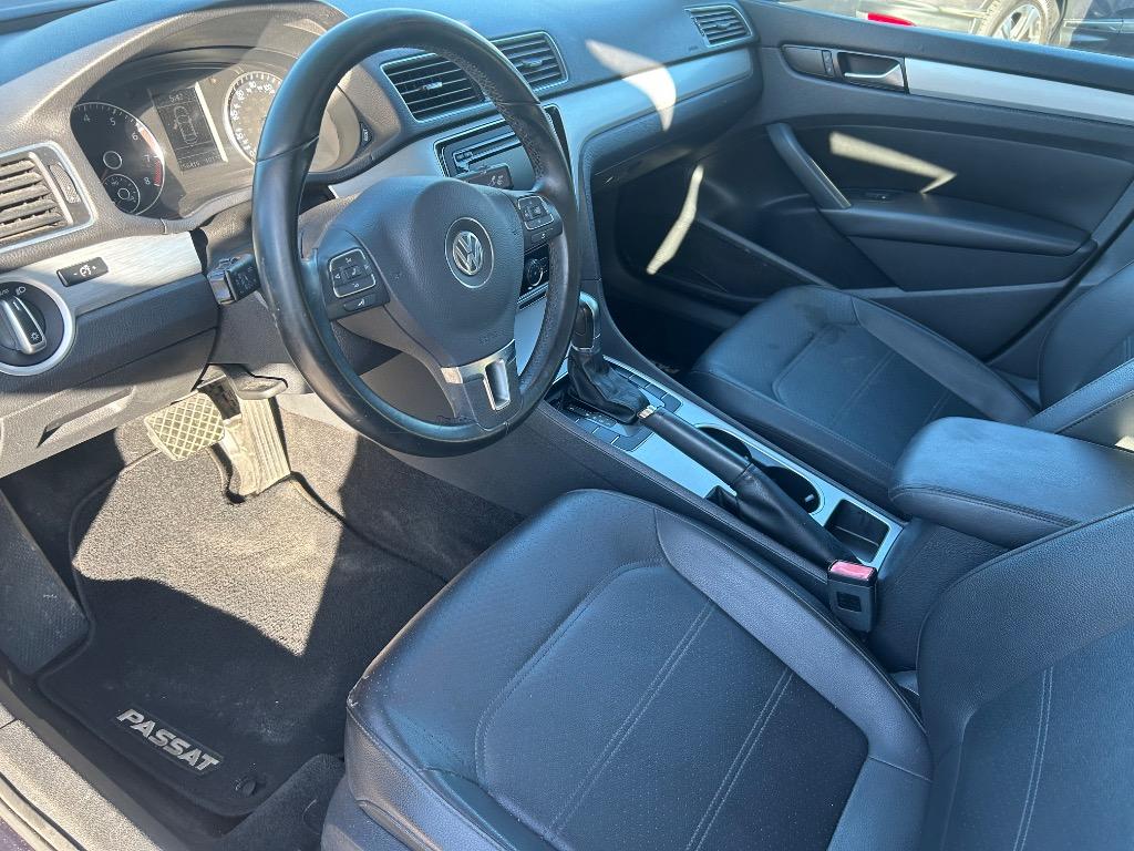 2013 Volkswagen Passat - $9,295