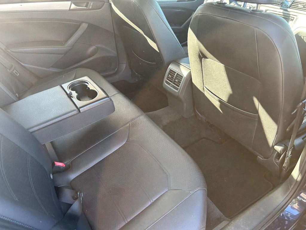 2013 Volkswagen Passat - $9,295