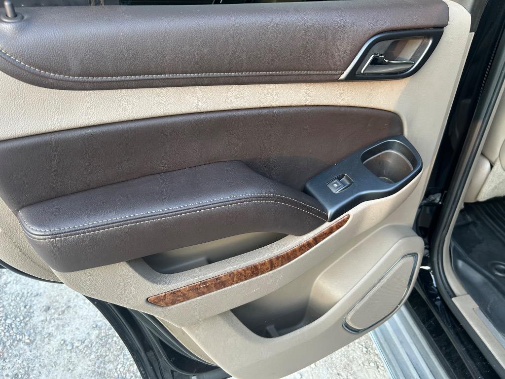 2015 Chevrolet Tahoe - $15,495