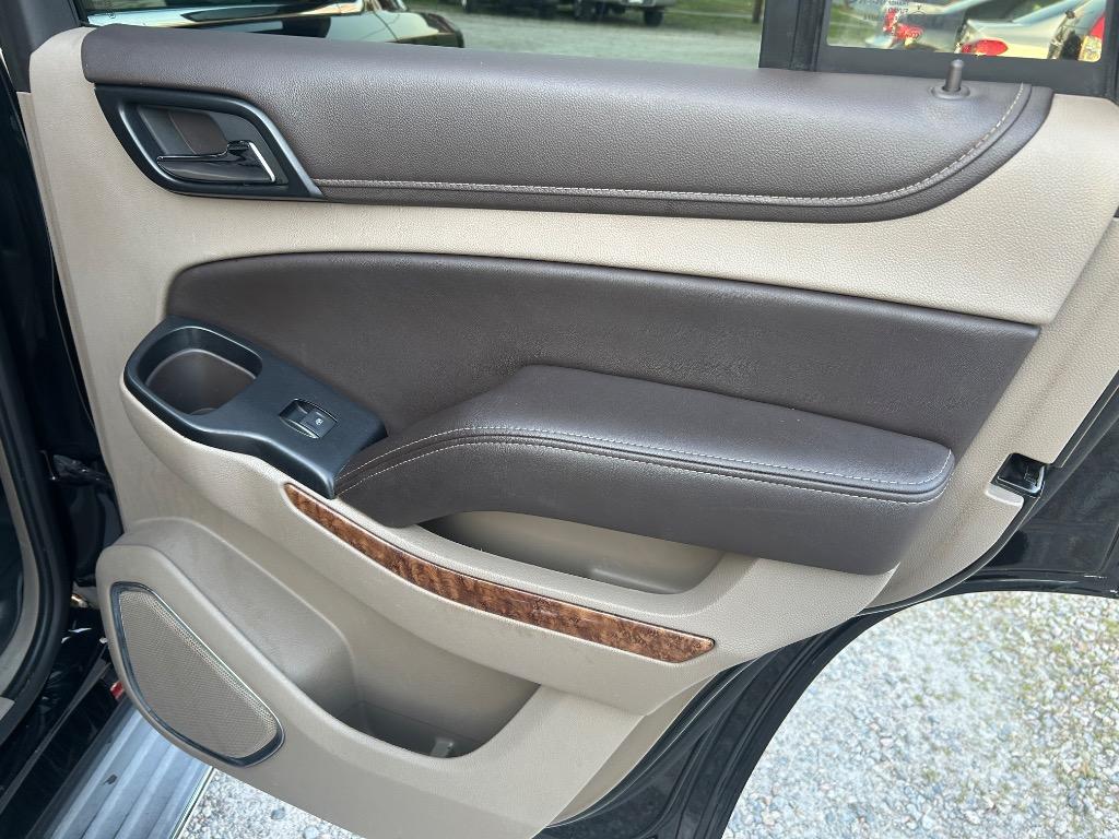 2015 Chevrolet Tahoe - $15,495