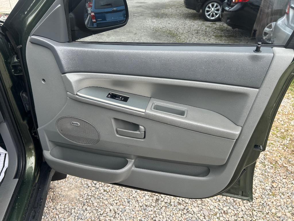 2007 Jeep Cherokee - $6,995