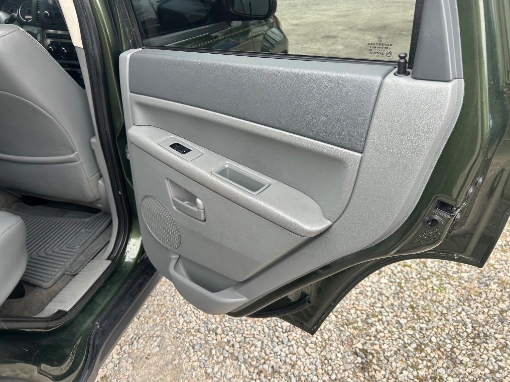 2007 Jeep Cherokee - $6,995