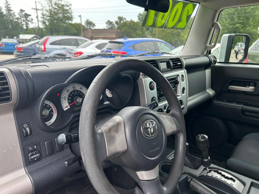 2007 Toyota FJ Cruiser - $14,900