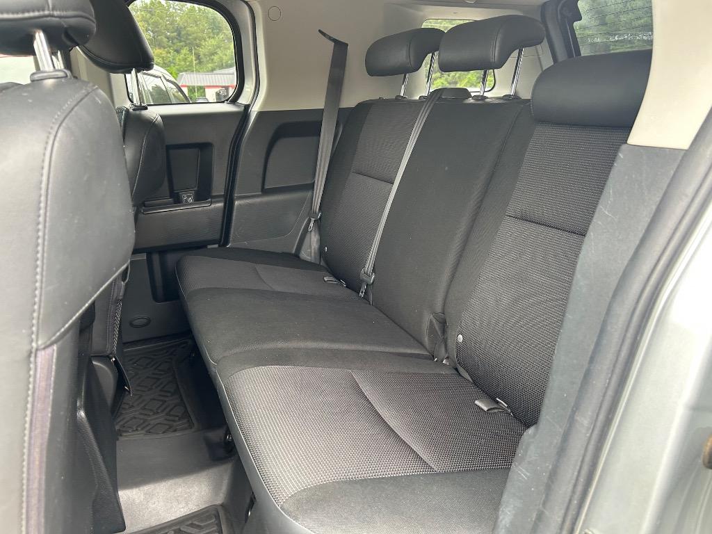 2007 Toyota FJ Cruiser - $14,900