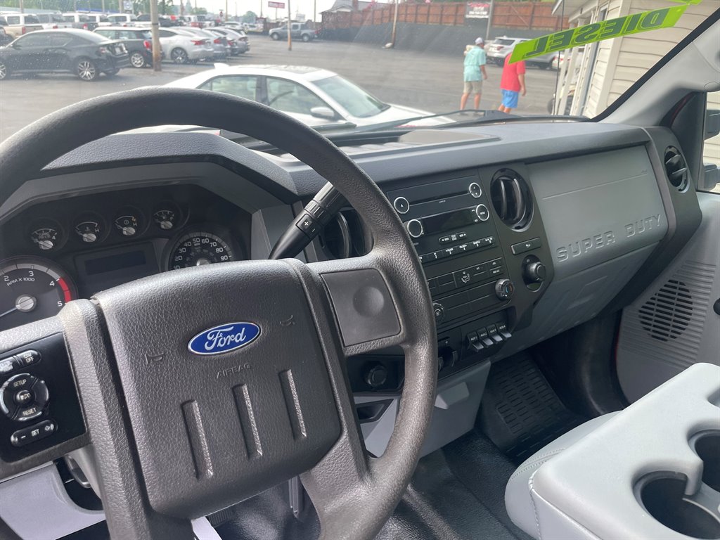 2015 Ford F-350 - $25,990