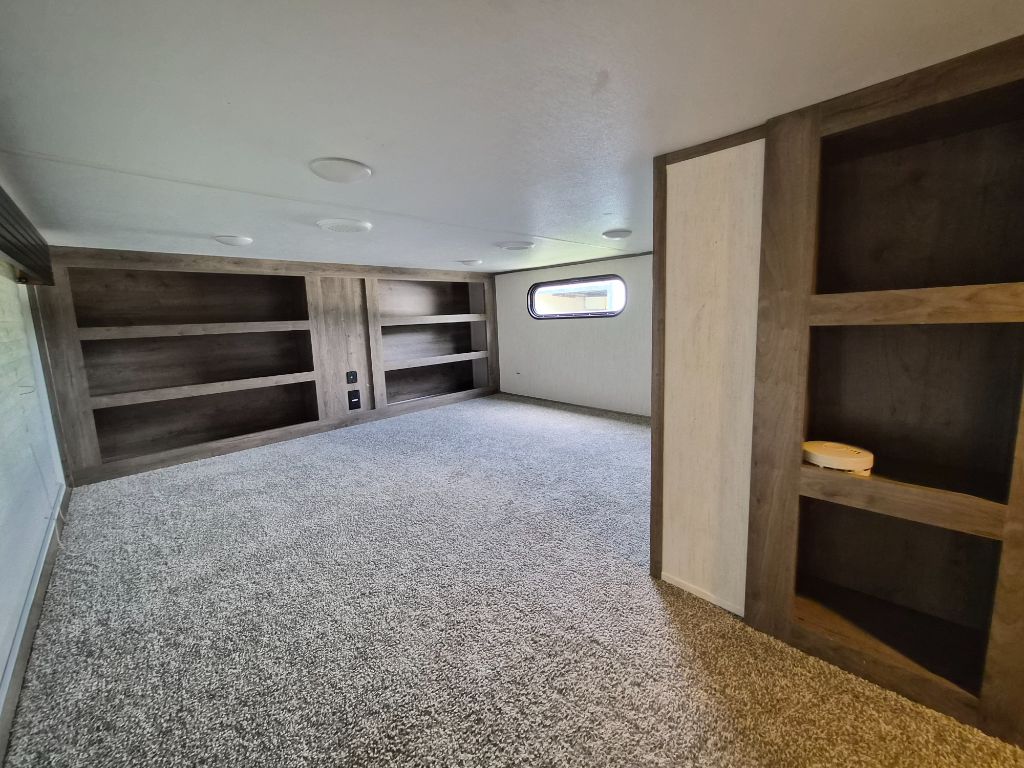 2021 Forest River Sabre - $42,980