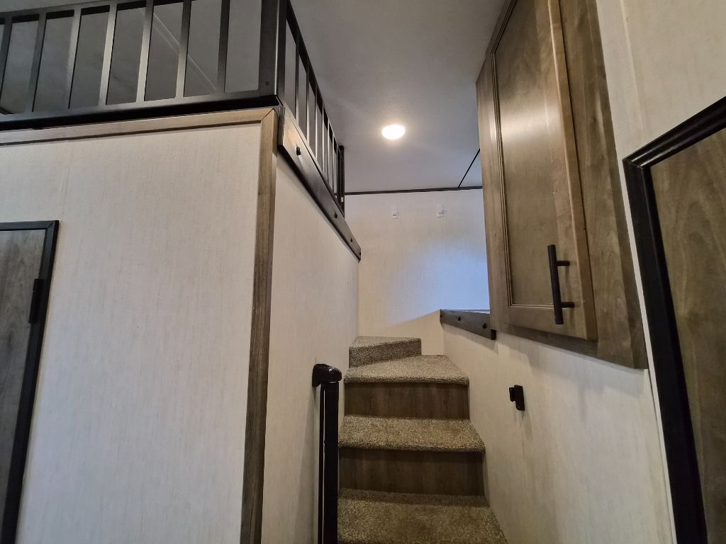 2021 Forest River Sabre - $42,980