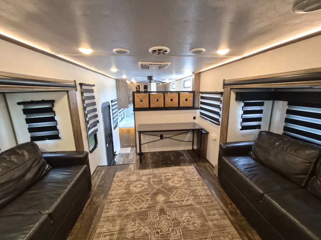 2021 Forest River Sabre - $42,980