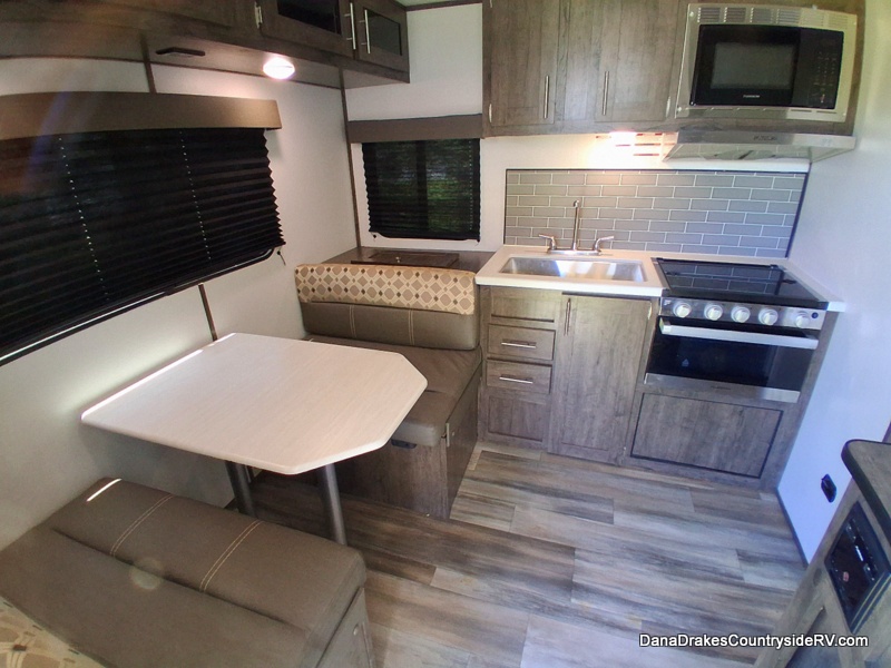 2022 Riverside Rv Riverside Rv, Inc. - $18,980