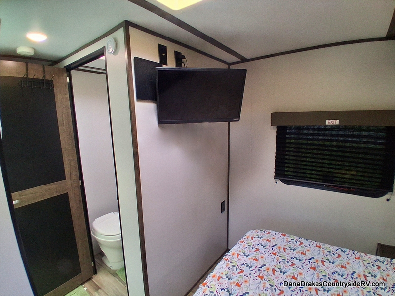 2022 Riverside Rv Riverside Rv, Inc. - $18,980