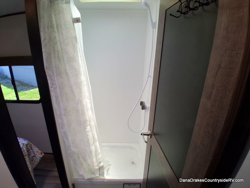 2022 Riverside Rv Riverside Rv, Inc. - $18,980