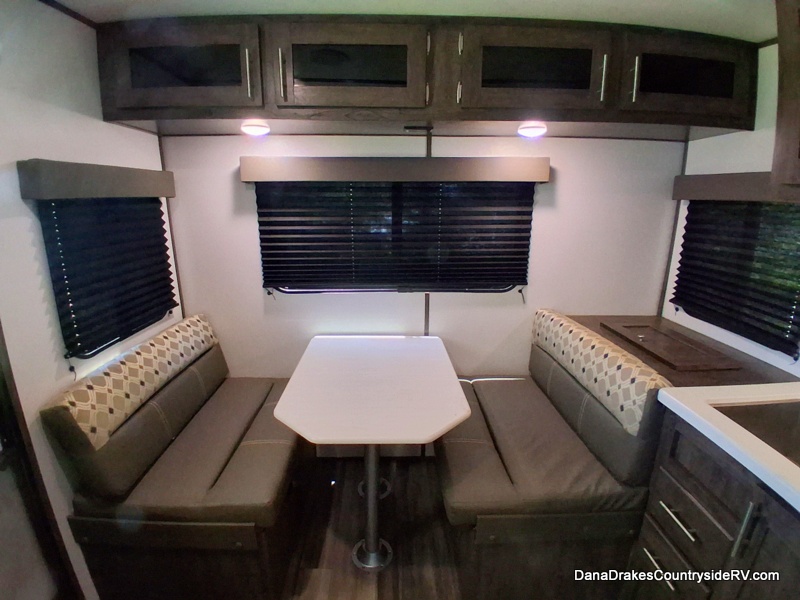 2022 Riverside Rv Riverside Rv, Inc. - $18,980