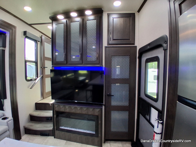 2023 Grand Design Recreational Momentum - $114,000