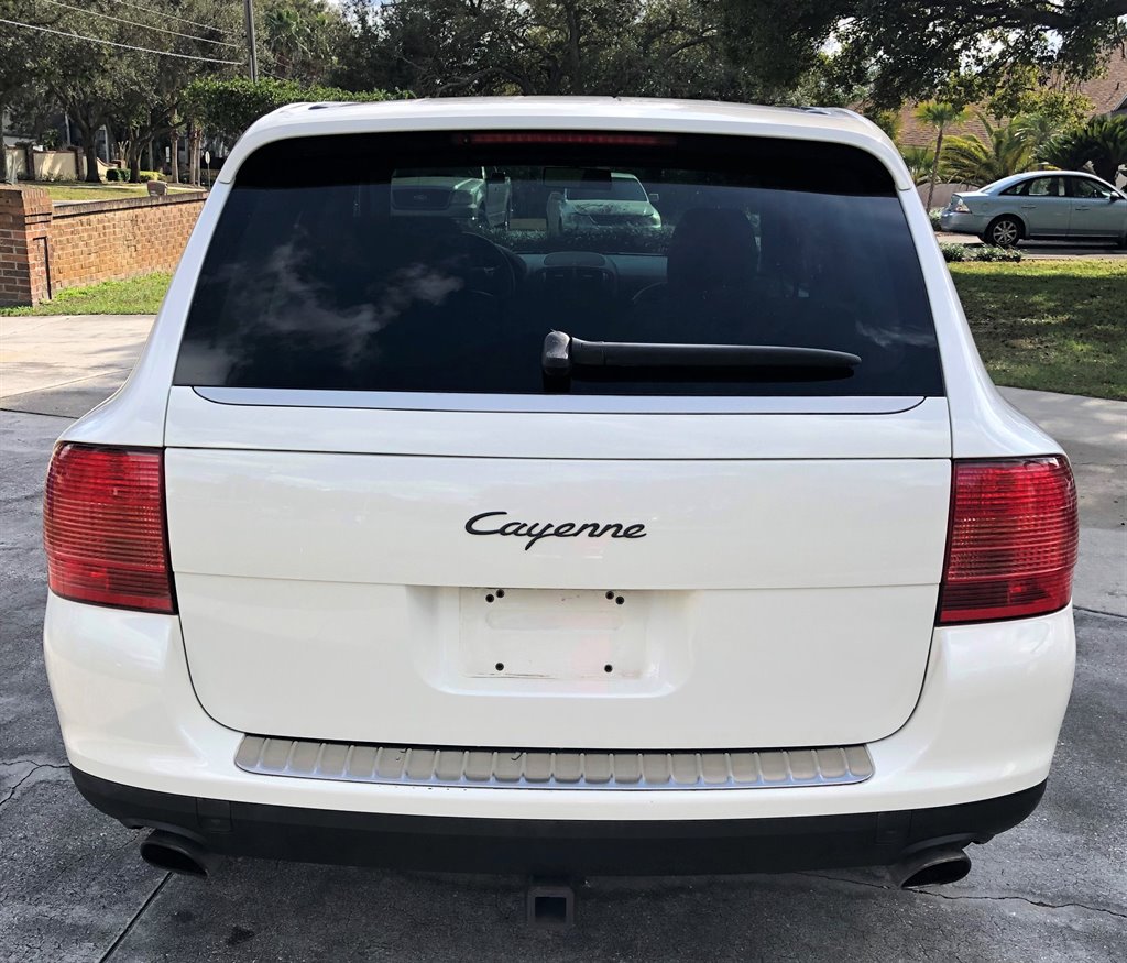 2004 Porsche Cayenne Tiptronic