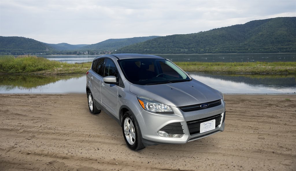 2016 Ford Escape SE photo